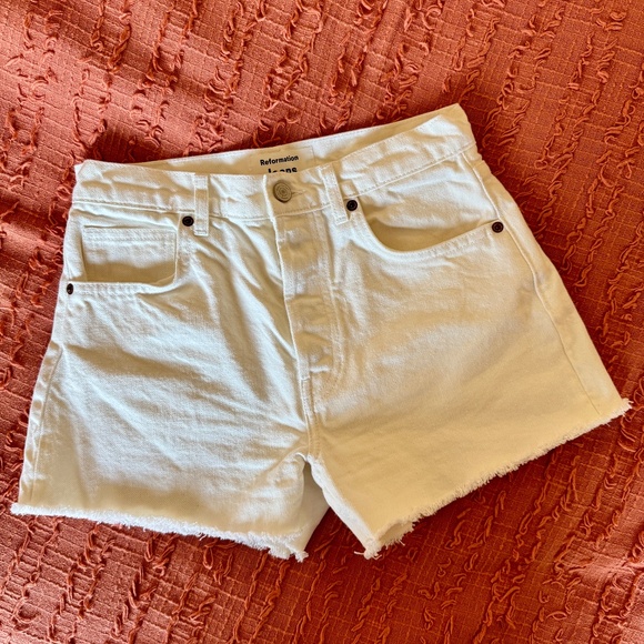 Reformation Charlie High Rise Jean Short Vintage White - Size 26 - Picture 3 of 4
